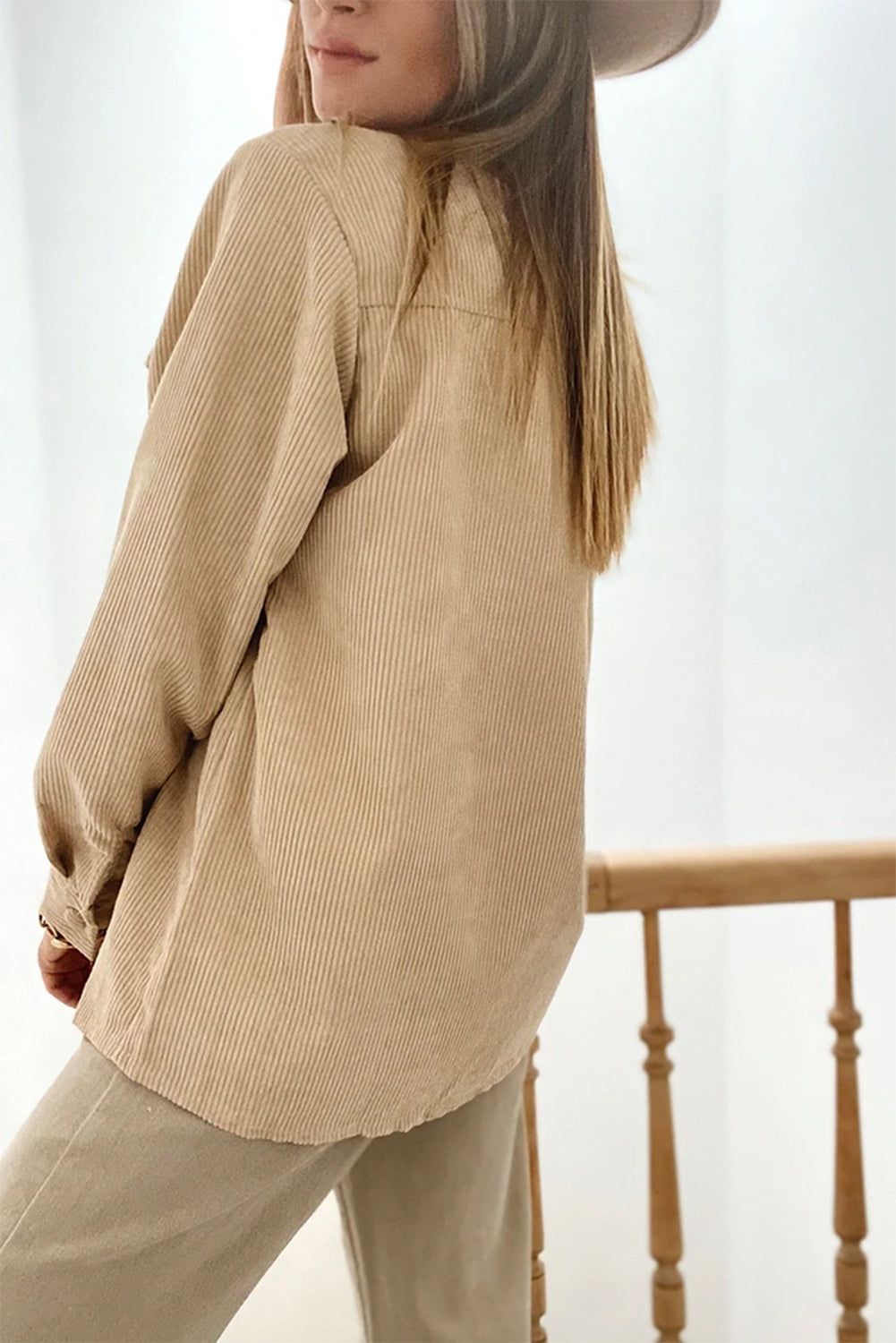 Stilla | Corduroy Skjortejakke med Flæsedetaljer Bomuldsblanding Elegant & Moderne