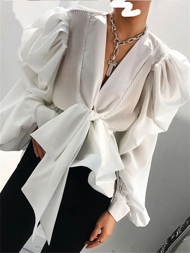 Stilla | Elegante V-hals Bluse Med Puffede Ærmer Online