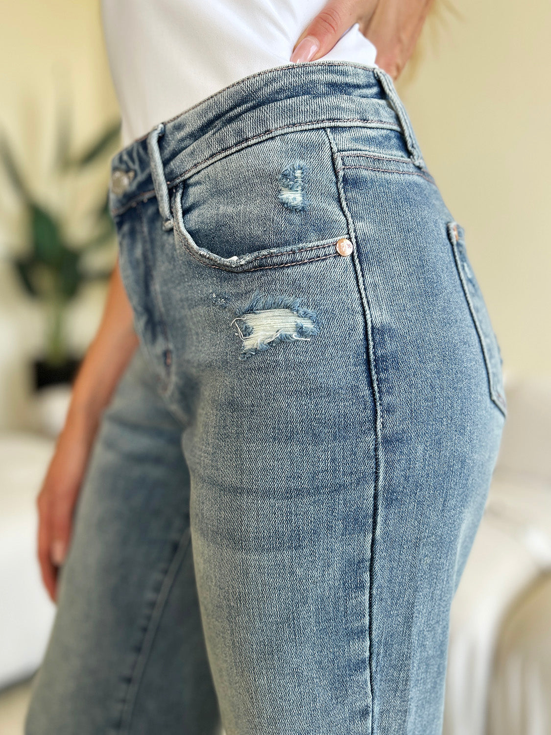Stilla | Blå Fuld Størrelse Høj Talje Distressed Lige Jeans Online salg