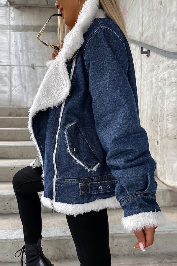 Stilla | Løs oversized jakke med patchwork revers i får uld