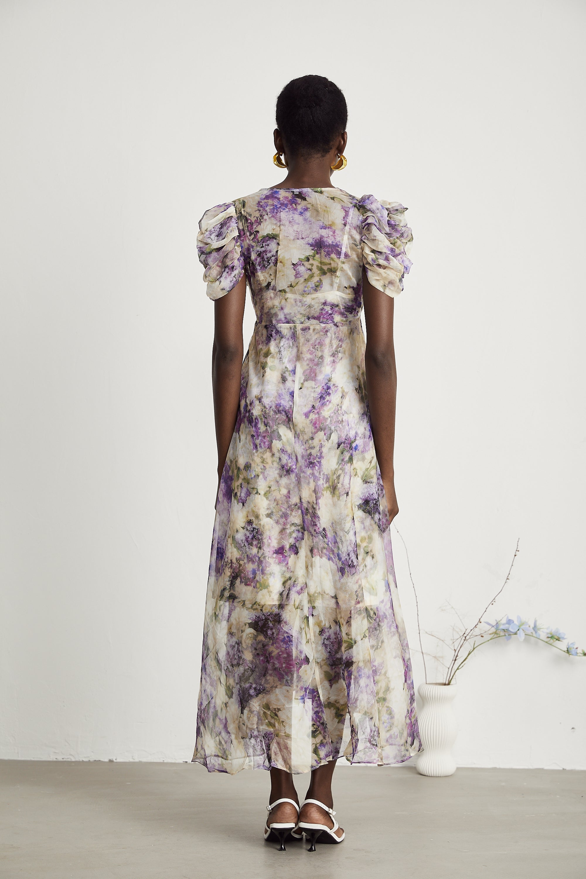 Stilla | Blomsterprint Semi Gennemsigtig Midi Kjole Online salg