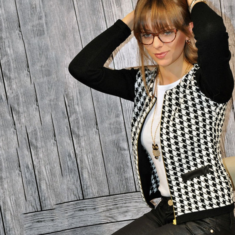 Stilla | Elegant Lunt Strikmantel Online salg