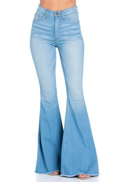 Stilla | Bell Bottom Jean I Lys Denim Hot på udsalg