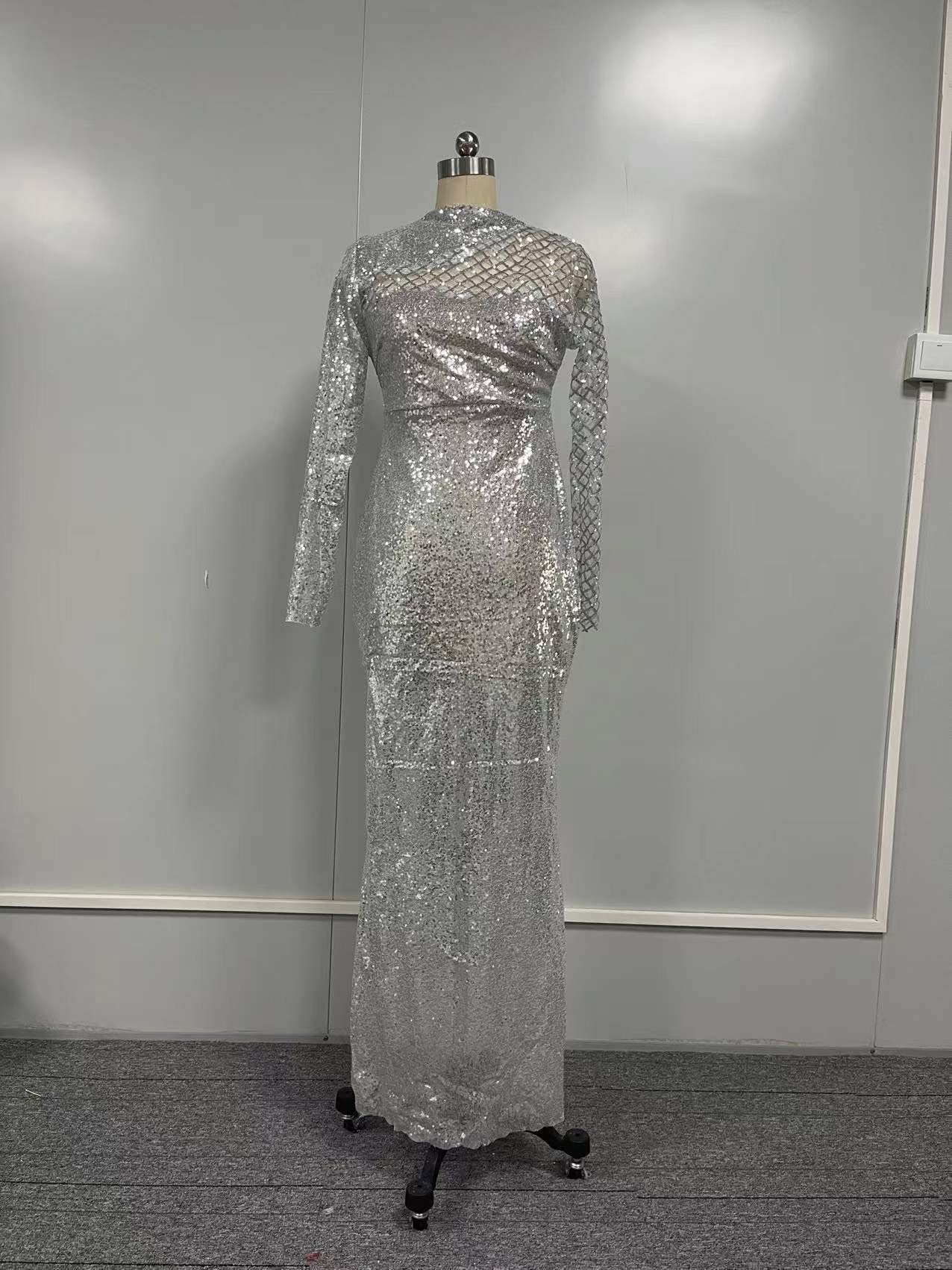 Stilla | Langærmet Mesh Og Glimmer Faux Krave Maxi Kjole