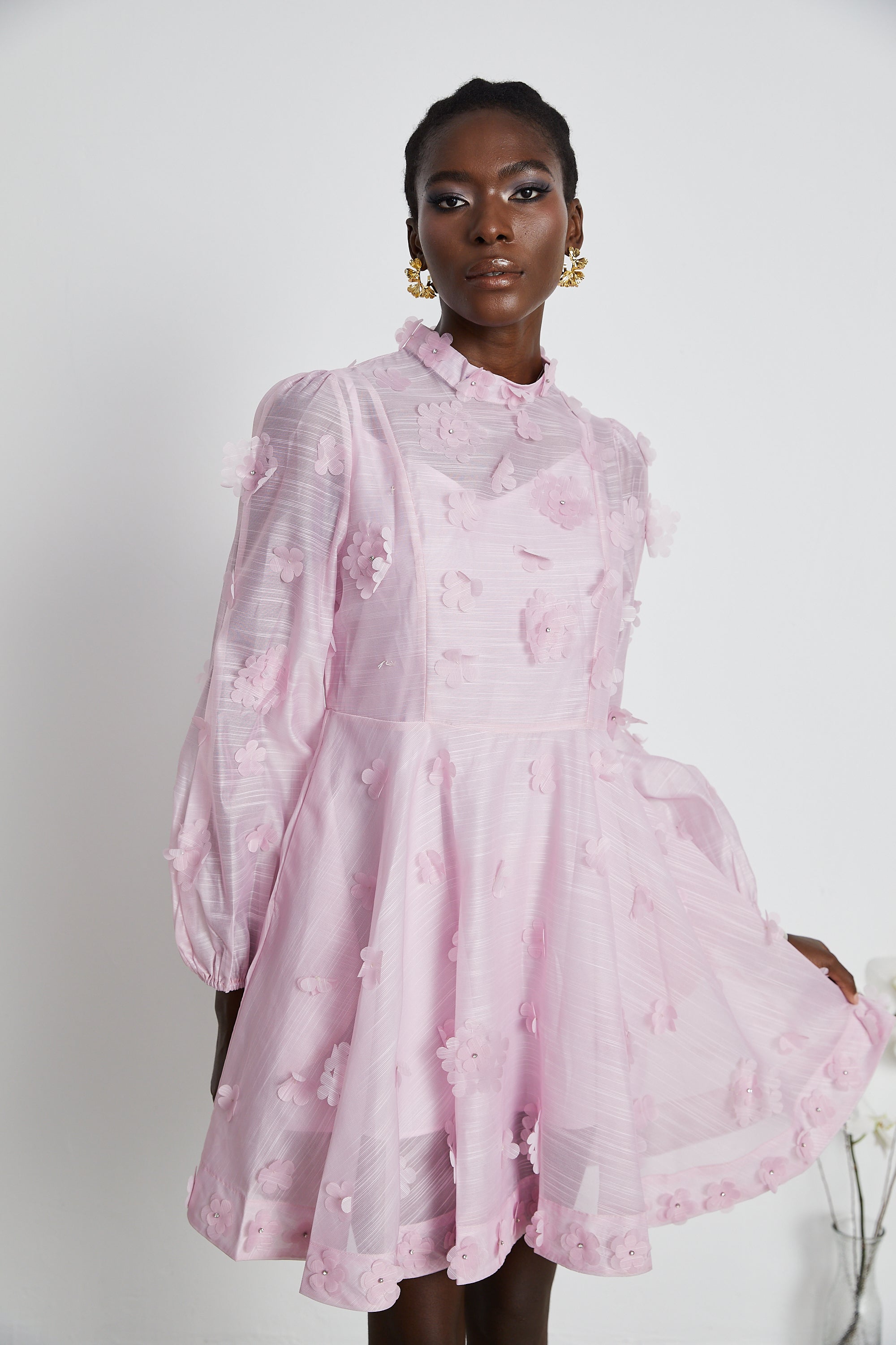 Stilla | Pink Floral Appliqué Mini Kjole