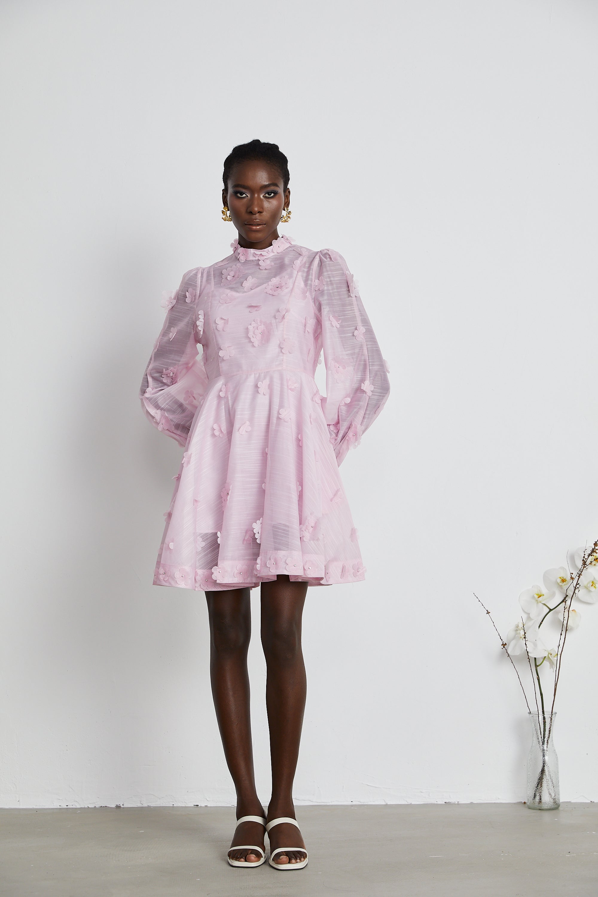 Stilla | Pink Floral Appliqué Mini Kjole