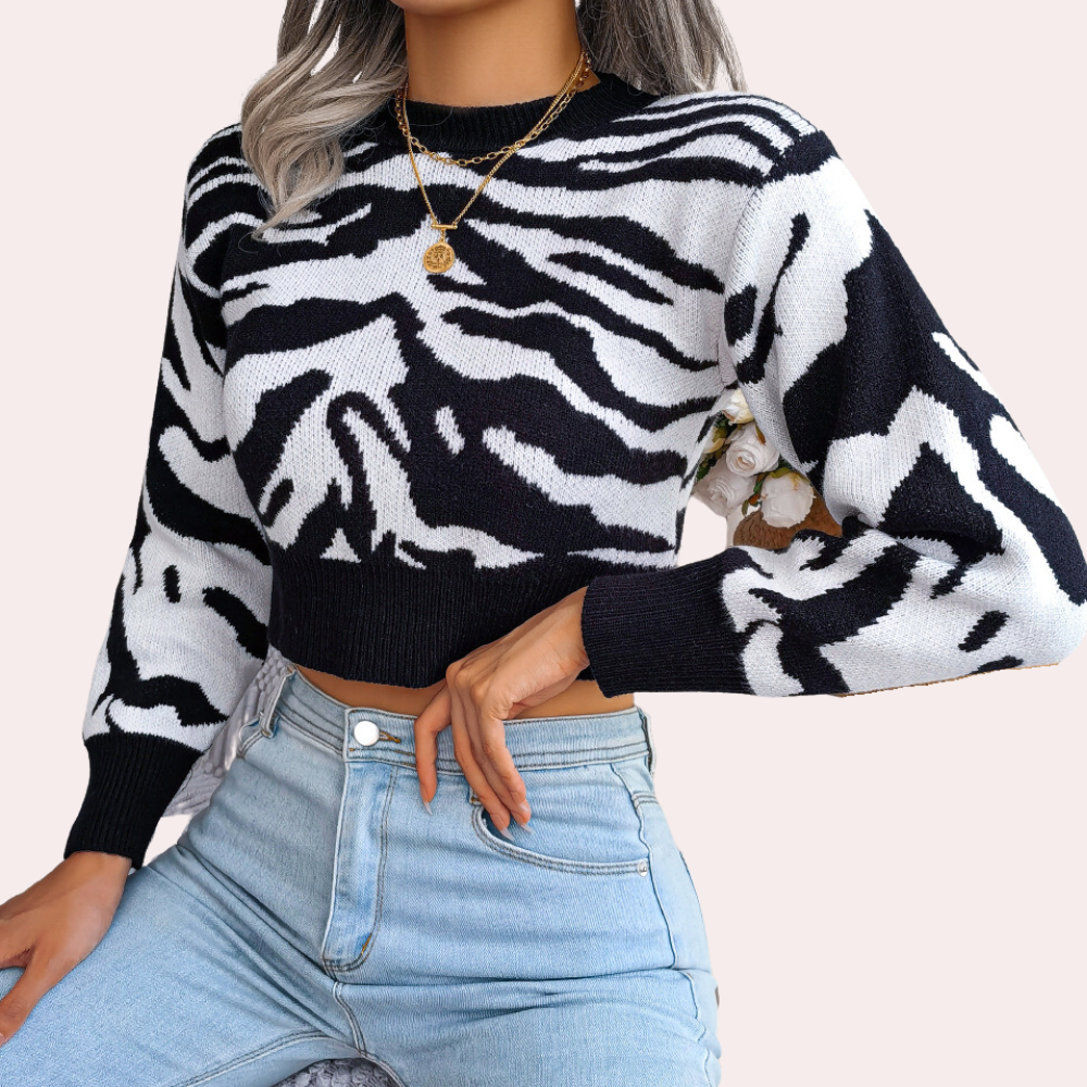 Stilla | Trendy Beskåret Strikket Sweater til Kvinder