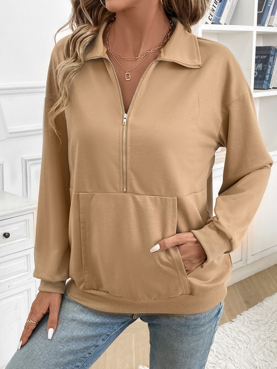 Stilla | Sweatshirt med lange ærmer halvlynlås med kængurulomme