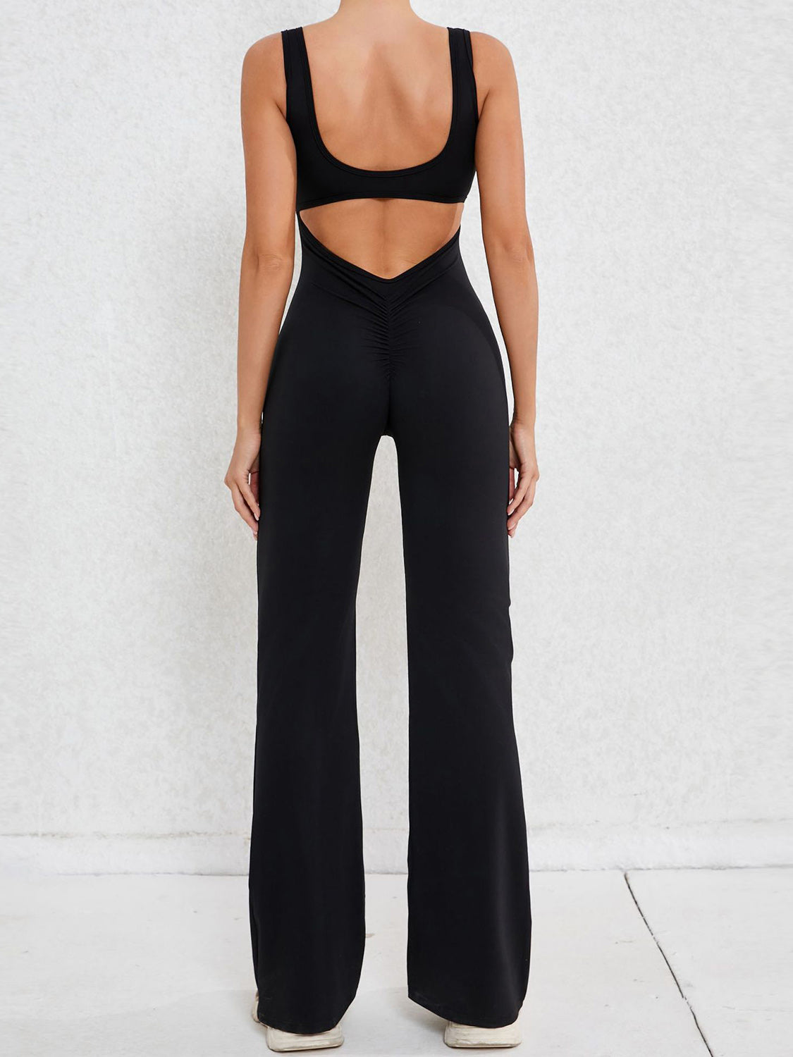 Stilla | Bred Strop Scoop Hals Aktiv Jumpsuit
