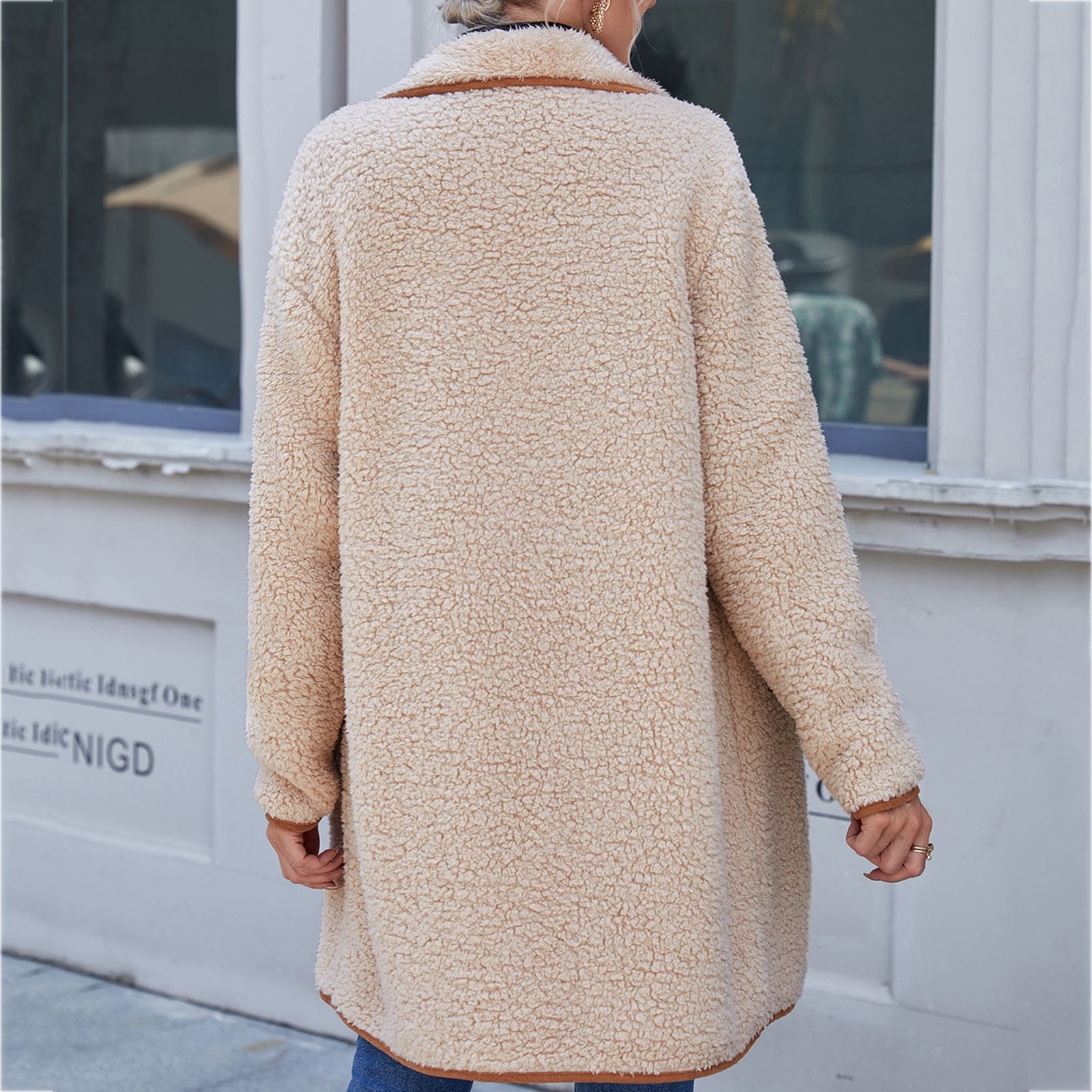 Stilla | Luksus Trenchcoat i Velvet til Kvinder
