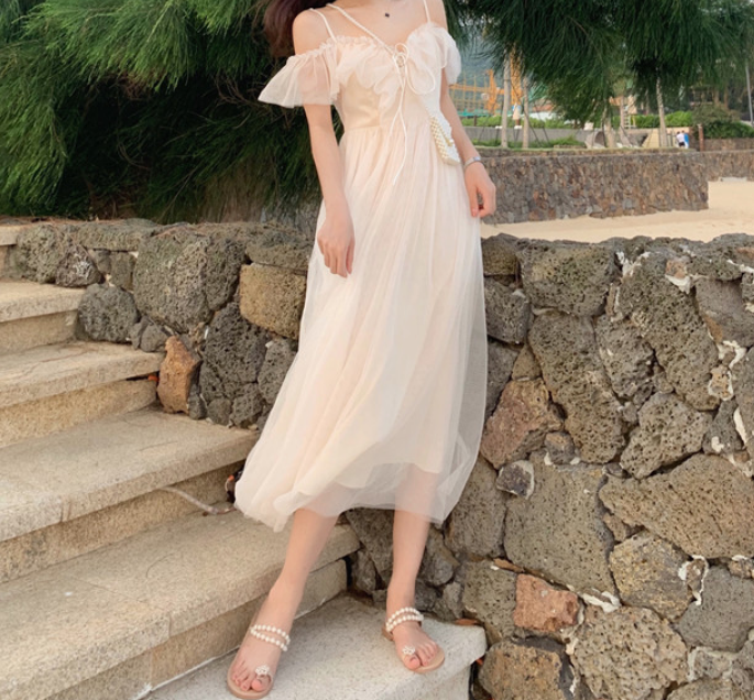 Stilla | Sommerferie Slim Off Shoulder Slip Kjole