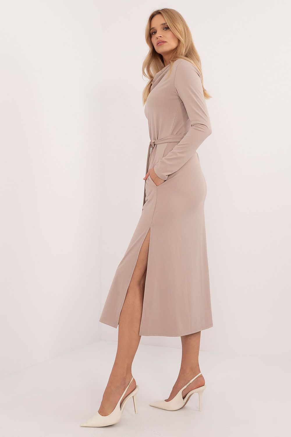 Stilla | Slimming Midi Kjole Til Enhver Lejlighed