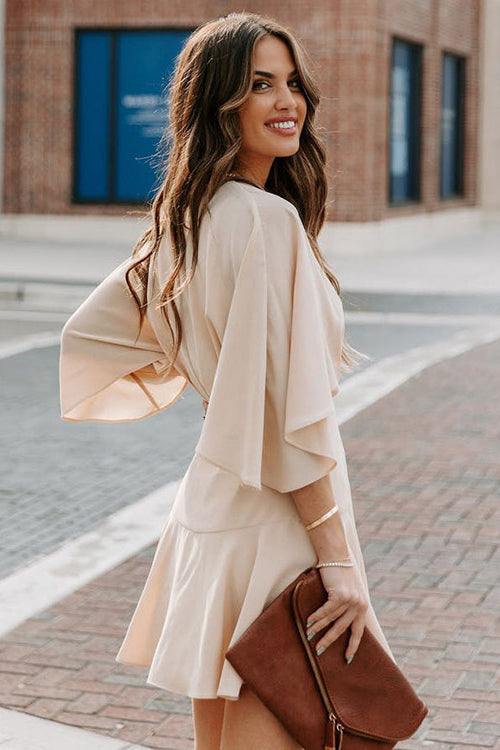 Stilla | Feminine Love Cape Kortærmet Wrap Mini Kjole Online nu