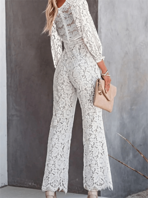 Stilla | Hvid Jumpsuit Med Hulblomster-mønster Og V-udskæring Dame Sæt Mode