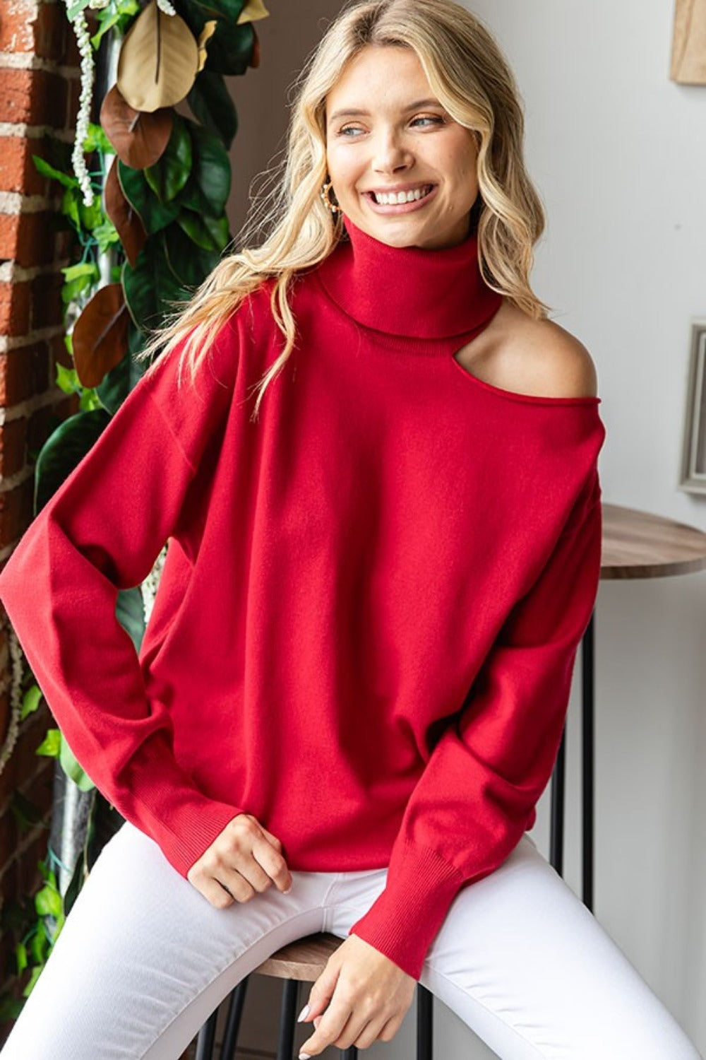Stilla | Rullekrave sweater Første Kærlighed Med Udskaarne Skuldre