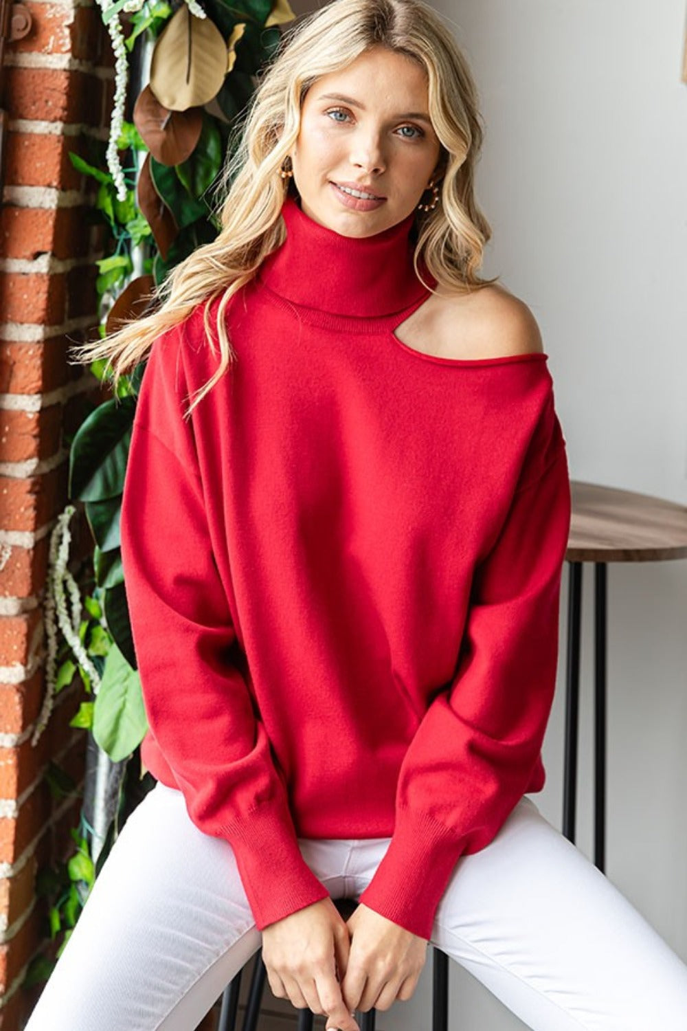 Stilla | Rullekrave sweater Første Kærlighed Med Udskaarne Skuldre