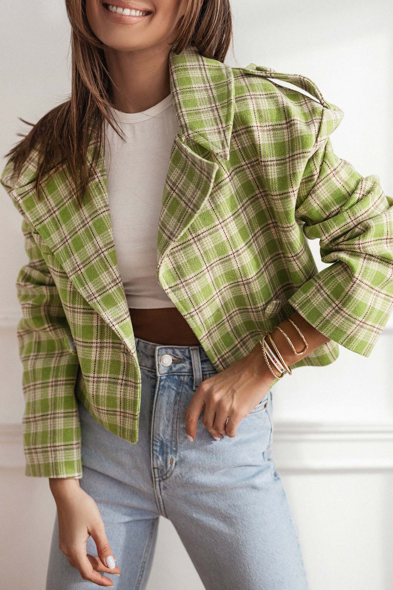 Stilla | Rutig Kort Blazer Med Knaplukning