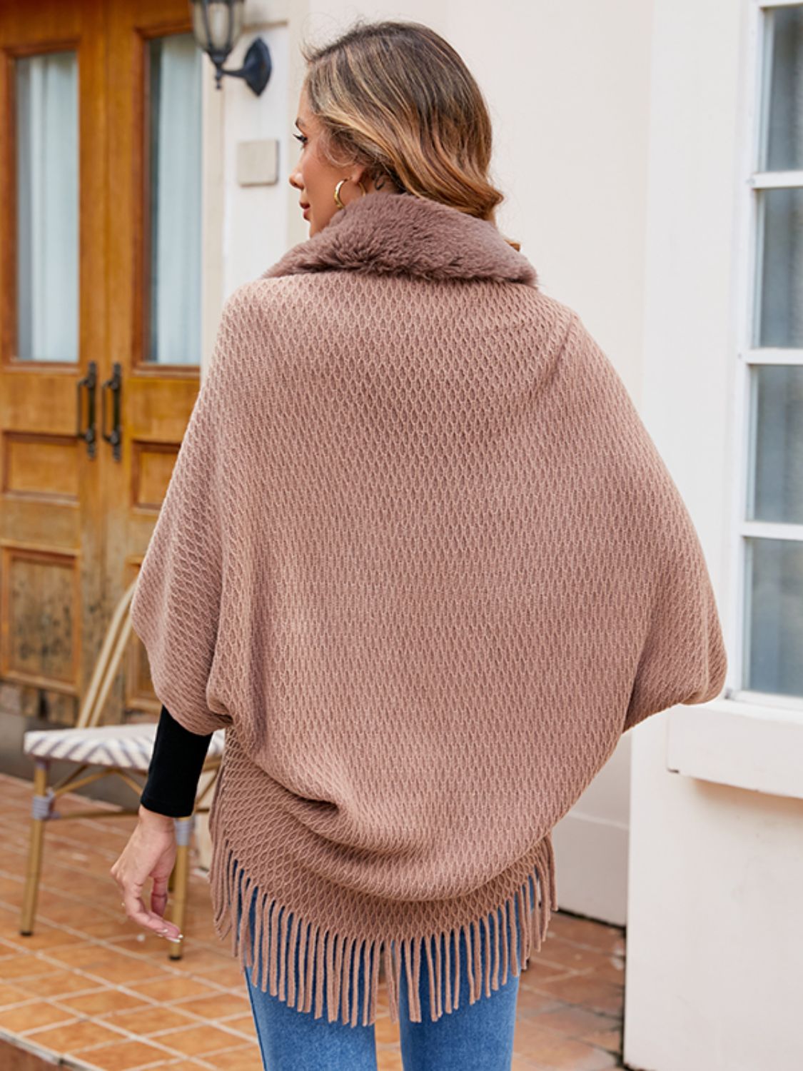 Stilla | Åben Front-Fringe Kant Poncho