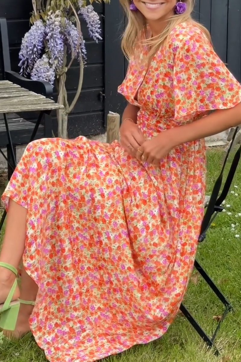 Stilla | Søde Blomsterkjole Med V-hals